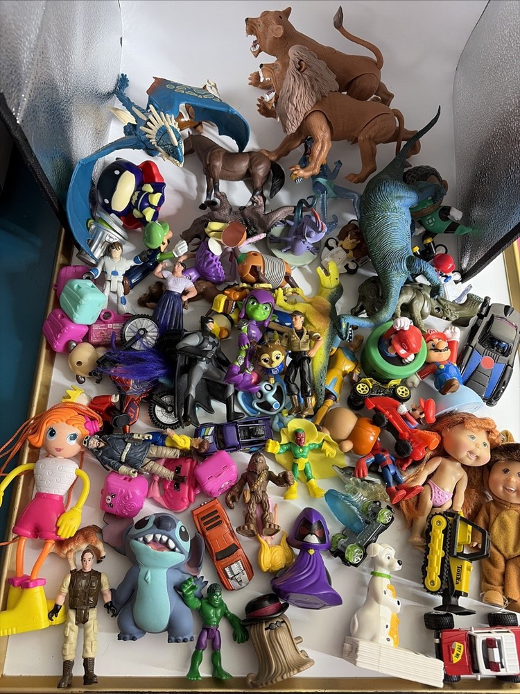 Nice Mixed Figures SmallToys Lot/Variety/Cabbage Patch/Dinosaur/Animals And More