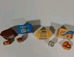 Shopkins Real Littles Micro Mart Real Branded Mini Packs – 8 Pieces