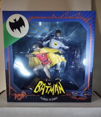 BATMAN & ROBIN 1966 TV SHOW-1/8 SCALE PVC DIORAMA, MIB! FREE SHIPPING!