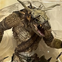 NEW McFarlane’s Dragons Series 3 Quest For The Lost King KOMODO DRAGON CLAN