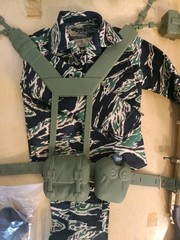 Vintage ACTION MAN The Soldiers US GREEN BERETS Uniform PALITOY in box