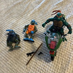 Lot Of 3 Vintage Playmates TMNT Ninja Turtles Action Figures & Motorcycle 2002