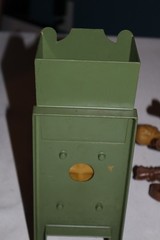 VTG 1975 Planet of the Apes Battering Ram 100% complete & Throne Playset Movie