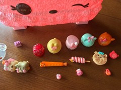 Num Noms Collector Cake Case with Accessories