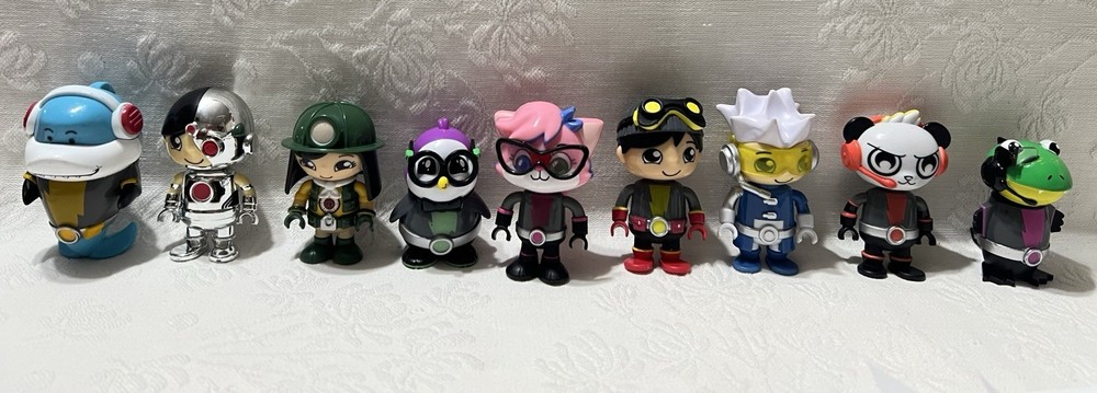 (9) Bonkers Toy Co.-Ryan’s World Action Figures