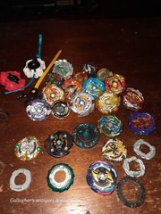 BEYBLADE LOT Launchers Spinners Metal and Plastic