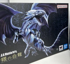Blue-Eyes White Dragon “Yu-Gi-Oh! Duel Monsters” S.H.MonsterArts Action Figure