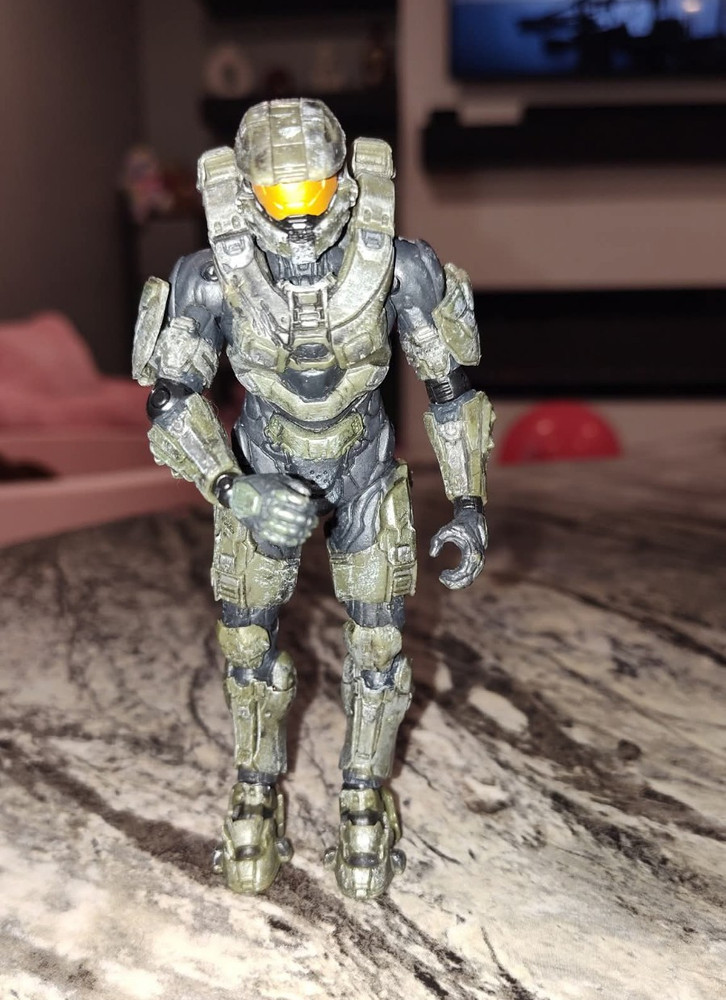 Halo Master Chief Human Action Figure Green Plastic TV Movie Video Game Theme