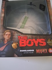 Medicom Toy MAFEX No. 151 Homelander The Boys Action Figure Alt Heads/Hands