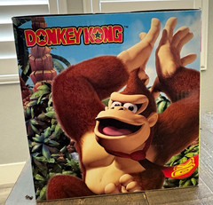 JAKKS Pacific Donkey Kong Deluxe Action Figure Plastic Brown/Tan/Red Boxed