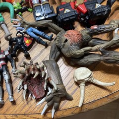 100+ 90’s loose action figure lot Snake Man Capcom Mega Man, Bandai, TMNT Marvel