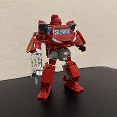 Transformers HENKEI classics Deluxe Class Ironhide Figure COMPLETE chug