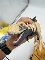 2022 Jurassic World Bistahieversor Dinosaur Action Figure Gigantic Trackers Toys