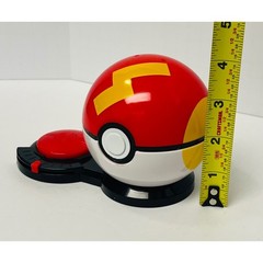 Jazwares Pokemon Surprise Attack Game 4″ Red White Yellow Poke Ball 2021 PKW3165