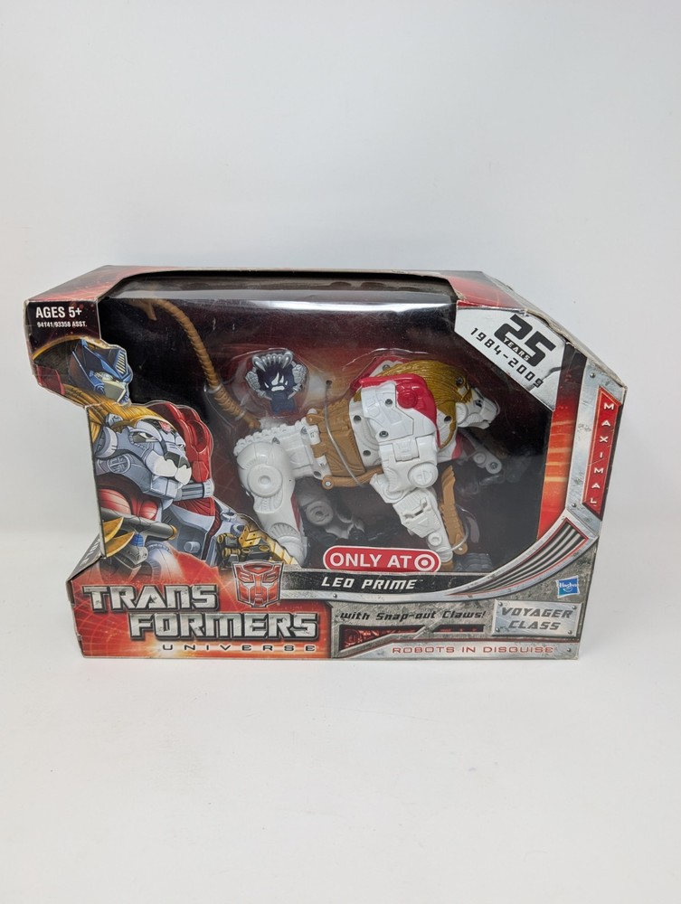 Transformers Universe Leo Prime With Snap-Out Claws Voyager Classs