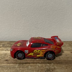 Mattel Disney Pixar Cars 2 Lightning McQueen With Racing Wheels 9