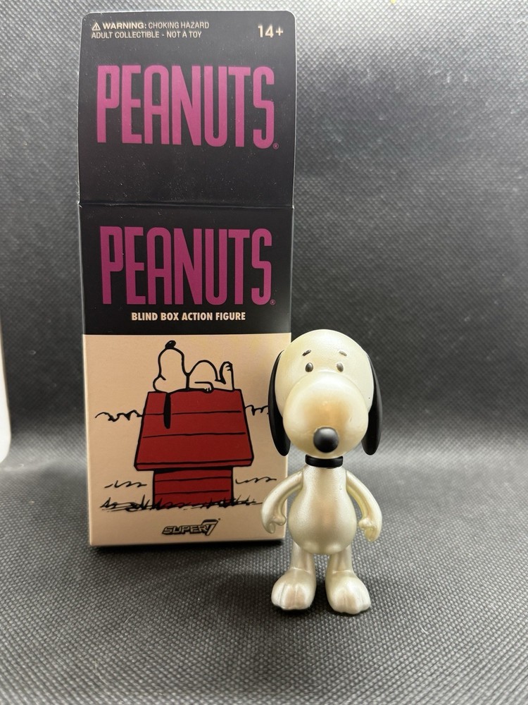 Super7 Peanuts Blind Box Wave 05 Color Snoopy Snow Day 2/12