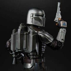 Beskar Armor Mandalorian Black Series Star Wars 6-Inch Action Figure – New Packa