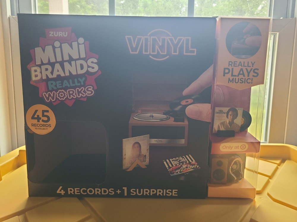 Zuru Mini Brands REALLY WORKS VINYL S1 Display Box NEW Empty w/PIECES ATTACHED