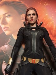 Hot Toys Black Widow MMS 603 Collectible 1/6 Scale Figure