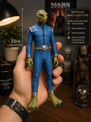 Reptilian Draco Alien Figurine 22cm Hand Painted Alpha Draconis Statue