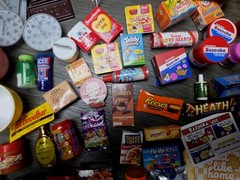 Miniverse Make It Mini & Real Brands Foods 160 Pieces ~ Sweets, Tables, Bowls