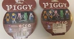 Piggy Dinopiggy Figures 3.5″ Series 1 . green. 4 total year 2020.