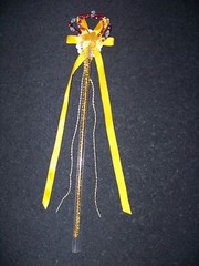Disney Princess Snow White wand w/ cemo & ribbons 14″ disguise 18256 beads