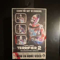NECA Terrifier 2 Ultimate Action Figure Art the Clown Thanksgiving w/accessories