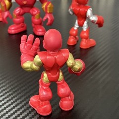 Iron Man Superhero Mini Action Figures Set Lot of 5, Plastic, Red/Gold/Silver