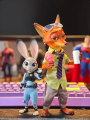 New GONG X Zootopia Cartoon Action Figure Toy Gift Judy and Nick Wilde Set