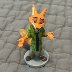 Nick wilde fox zootopia 2 Disney Pixar toy figure 3.25”