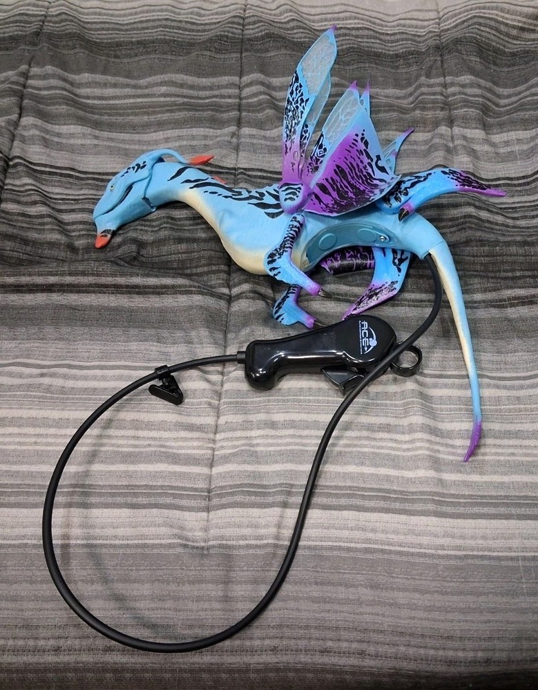 Alpha Centauri Expeditions Avatar Dragon Rookery Blue/Violet Puppet Toy
