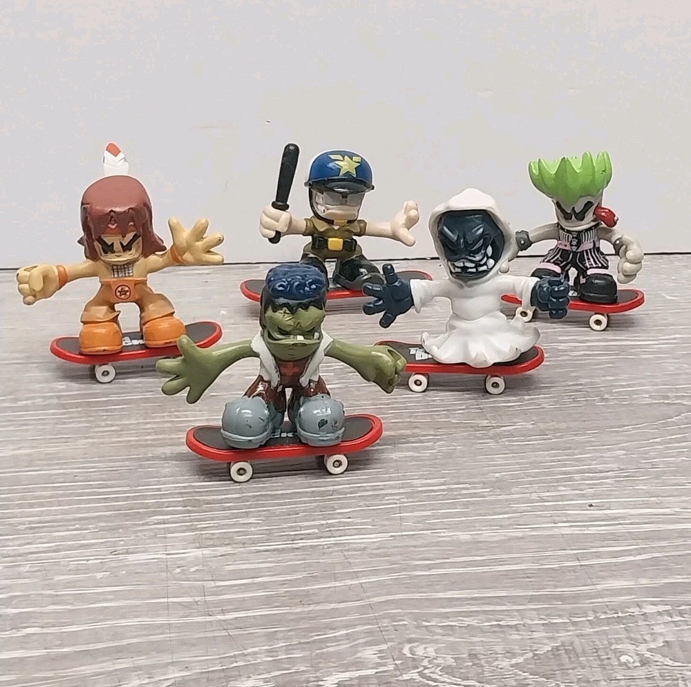 Tech Deck Dudes Lot w/ Grim Reaper