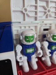 Hello Carbot Iront Transforming Robot Figure