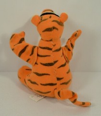RARE 1998 Tigger 5″ McDonald’s EUROPE Plush Action Figure Disney Winnie The Pooh