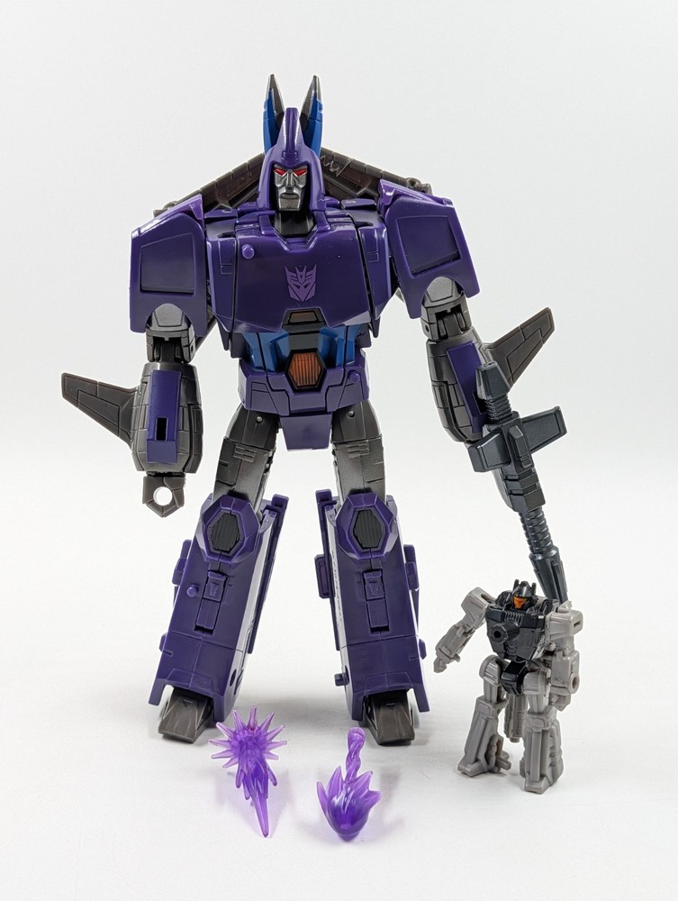 Transformers Generations Selects Legacy Voyager Cyclonus and Nightstick