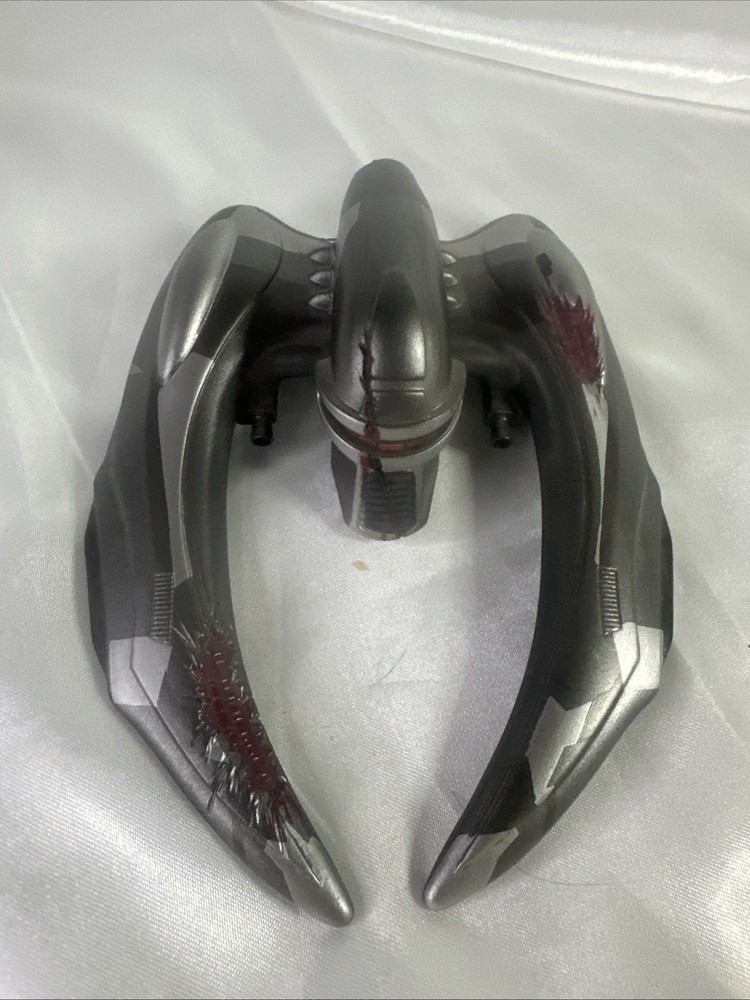 Loot Crate Exclusive 4.5 Cylon Raider Battlestar Galactica Titans Vinyl Figure