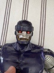 Marvel Legends Masterworks Sentinel 2010 missing Foot electronics work