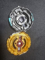Beyblades Lot.Lot Comes With Everything Shown In Pics. Launchers And Spinners