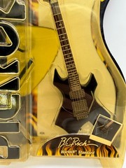 Pick Ups B.C. Rich Warlock Standard Mini Guitar Replica – 2000 Series One – New