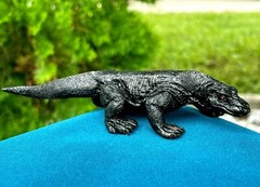 Realistic Beautifully Detailed Hand Painted Komodo Dragon Lizard PVC Figure