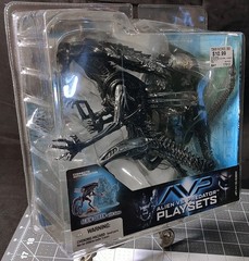 ALIEN QUEEN Series 2 Alien vs Predator AVP Action Figure McFarlane Toys SEALED