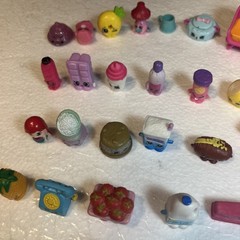 Mini Shopkins lot of 30 mini figures mixed series plus accessories
