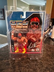 22 Figure Defender Protective Cases Single Retro Wrestling Figure Accessories