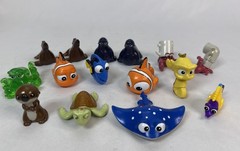 Disney Pixar Finding Nemo / Finding Dory Figures Lot of 16 Mini Figures