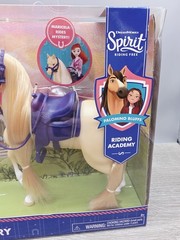 Dreamworks Spirit Riding Free Academy Maricela & Mystery Doll Horse PlaySet NEW!