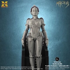 Metropolis Maschinenmensch Maria 1:8 Scale Model Kit Figure X-PLUS Silver Screen