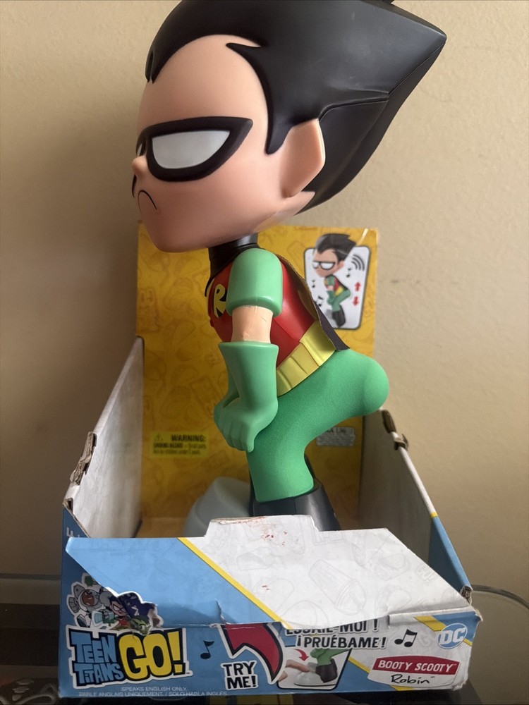 DC Comics Teen Titans Go Booty Scooty Robin Dancing Figure Music NEW