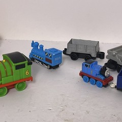 Thomas The Train & Assorted Brands / Sizes – Lot Of 11 Cars And Engines Total